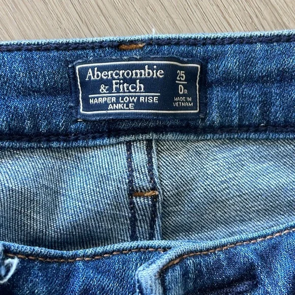 BOGO 🔥🔥 Abercrombie & Fitch Harper low rise ankle - Picture 3 of 4